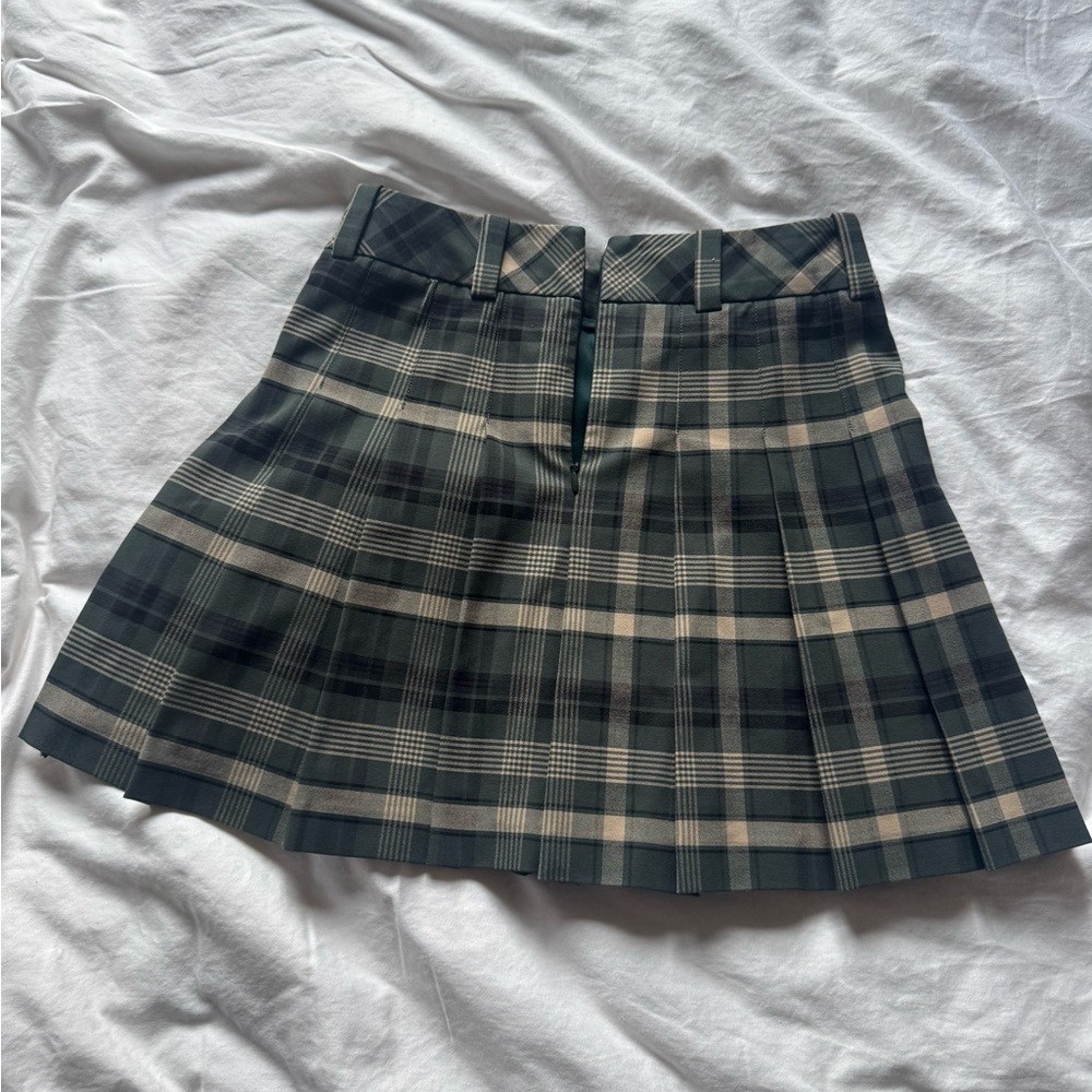 Aritzia Pleated Skirt